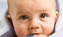 هل تضر الرضاعة الطفل عند الصيام‎‏؟